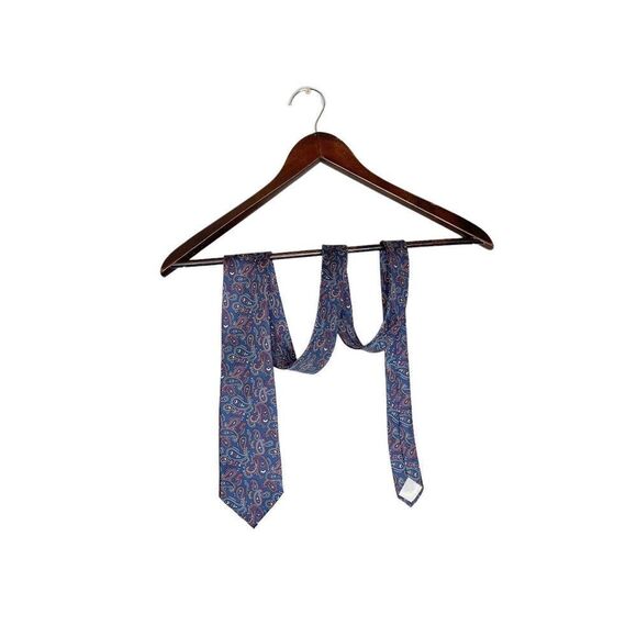 Vintage Christian Dior Silk Tie Navy Blue Paisley Made In USA Classic Designer - Picture 1 of 5